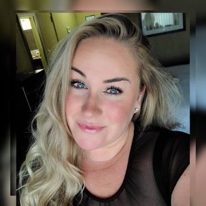 Meet your Posher, Alison